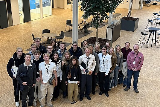 Læs om Bag fjendens digitale frontlinje