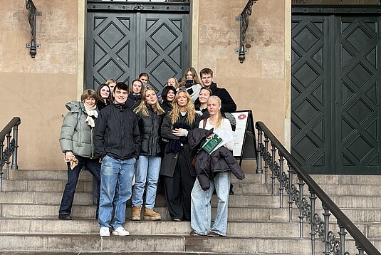 Læs om Retorik C på ekskursion til Domhuset