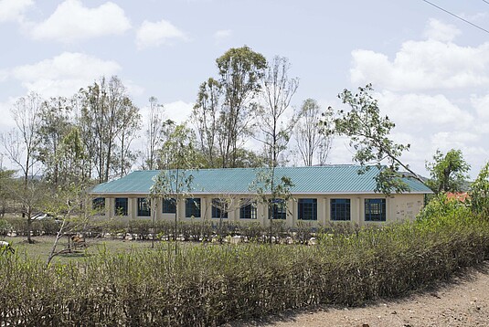 Læs om NAG-elevernes hårde arbejde åbner skole i Kenya